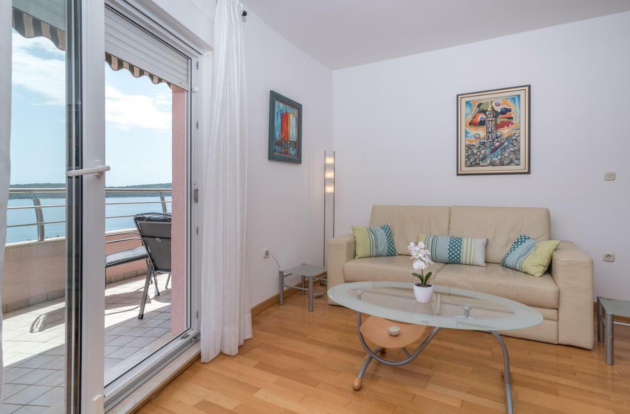 Apartment Sea View تروغير المظهر الخارجي الصورة